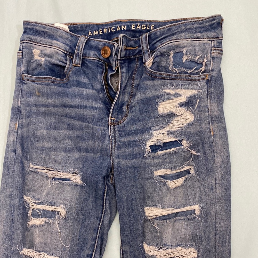American Eagle Jeans. Extra long size 4